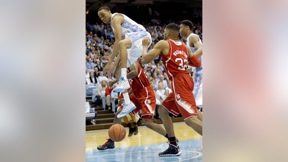 b4e5e603-NC State N Carolina Basketball