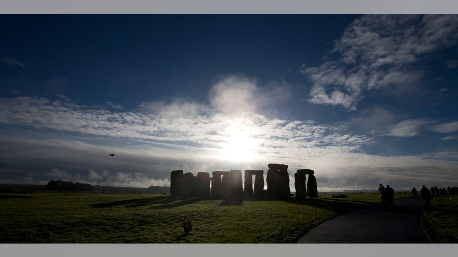 3897c00d-Britain Stonehenge