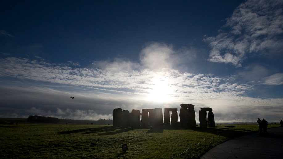 3897c00d-Britain Stonehenge