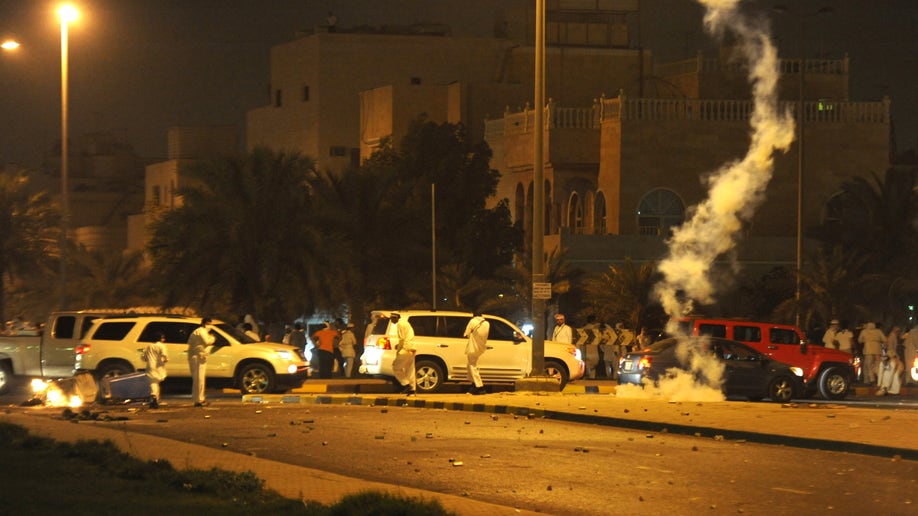 fd1db69e-Mideast Kuwait Showdown