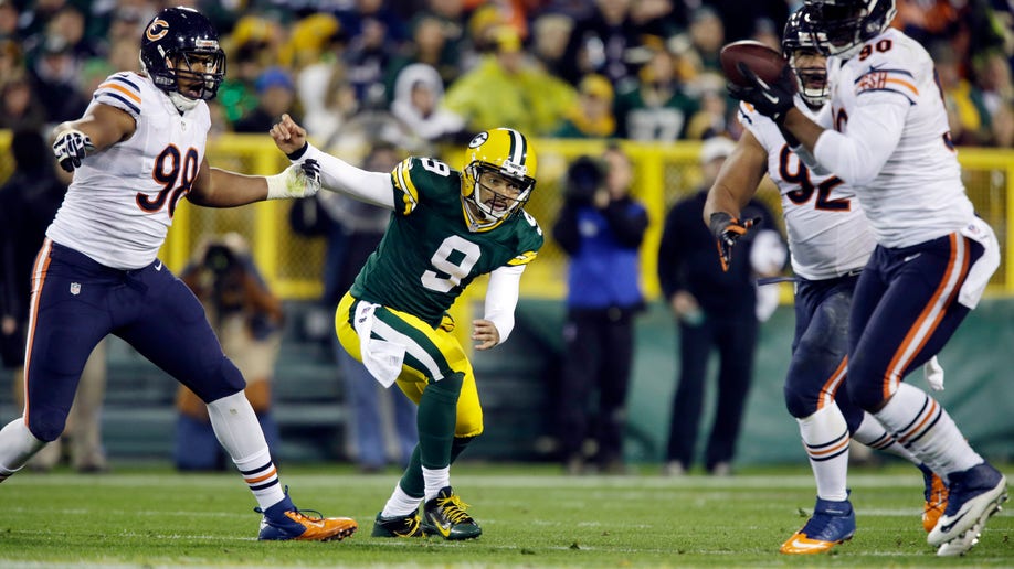 With Rodgers hurt, Foles takes QB spotlight for Eagles as Packers turn ...