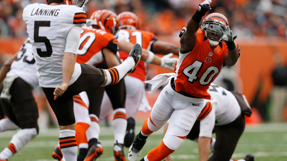 df40aa0c-Browns Bengals Football