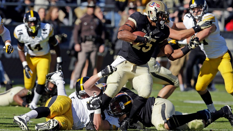 e0de5247-Iowa Purdue Football