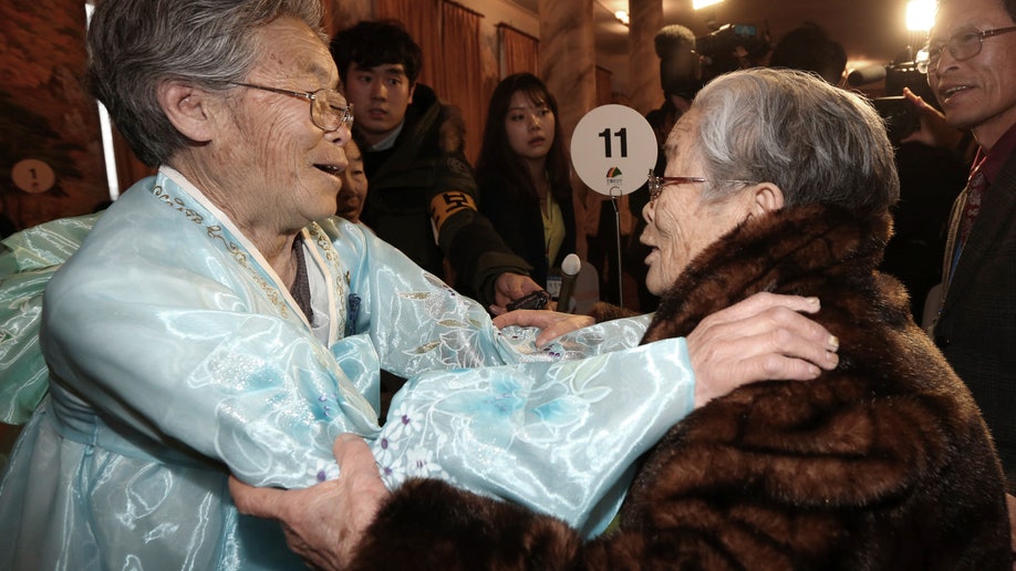 5b8558b4-North Korea Koreas Divided Families
