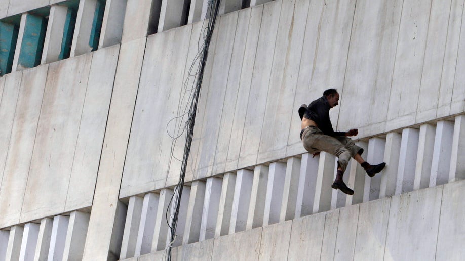 Pakistan Building Fire