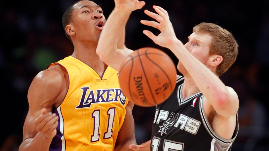ff280af8-Spurs Lakers Basketball