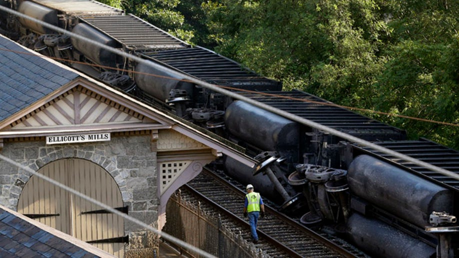 e6134345-Fatal Train Derailment