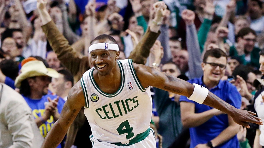 APTOPIX Knicks Celtics Basketball