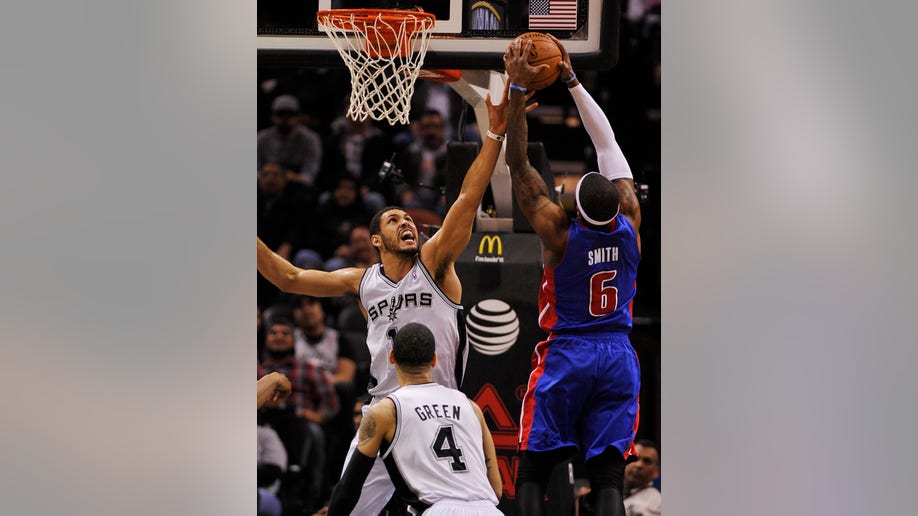 2d70bd8e-Pistons Spurs Basketball
