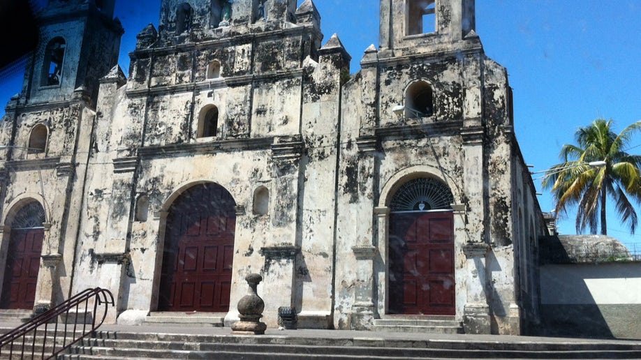 photo1