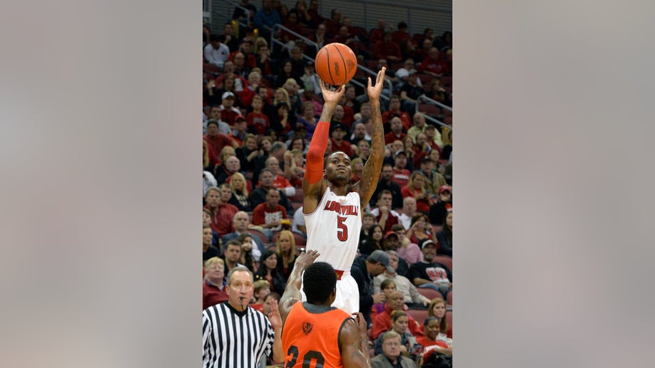 b4957a4d-Pikeville Louisville Basketball