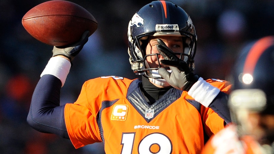 fc3071d2-Titans Broncos Football