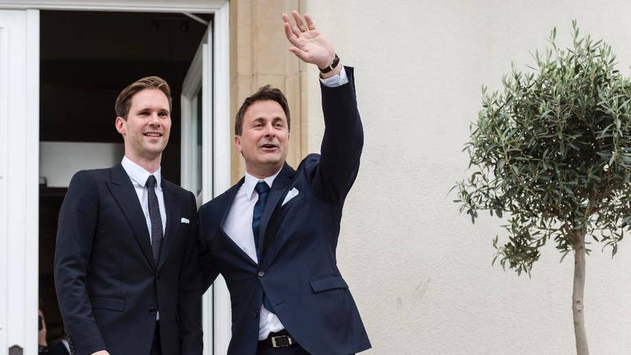 Luxembourg Prime Minister Marries Partner 1 Year After Country Approves Same Sex Marriages Fox