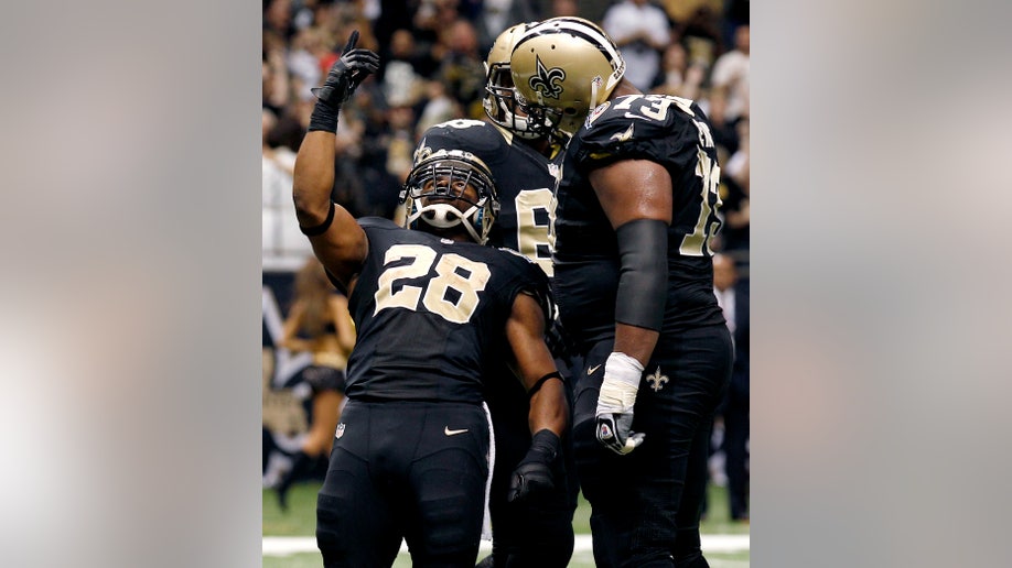 fc2333b4-Buccaneers Saints Football