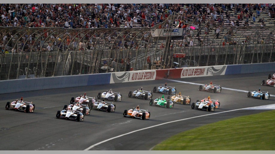 a4f15db1-IndyCar Fontana Auto Racing