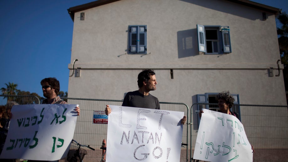 875a0130-Mideast Israel Jailed Conscript