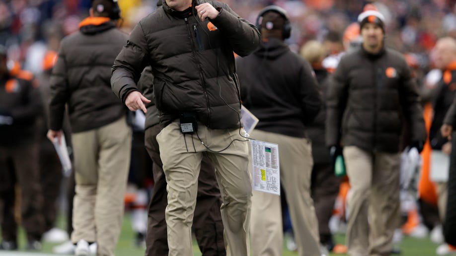 Browns Patriots Football