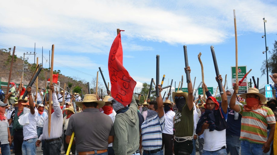 aeb43650-Mexico Teachers Protests