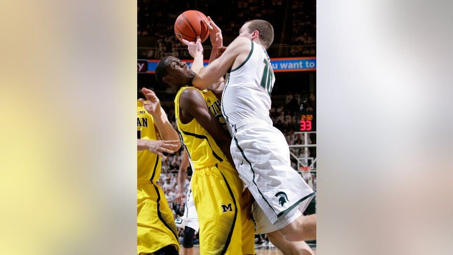 e1e6a851-Michigan Michigan St Basketball