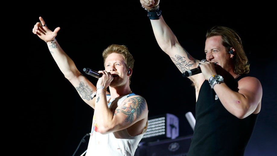 84b12e4f-USA-STAGECOACH