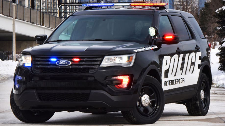 d67c3035-2016 Ford Police Interceptor Utility