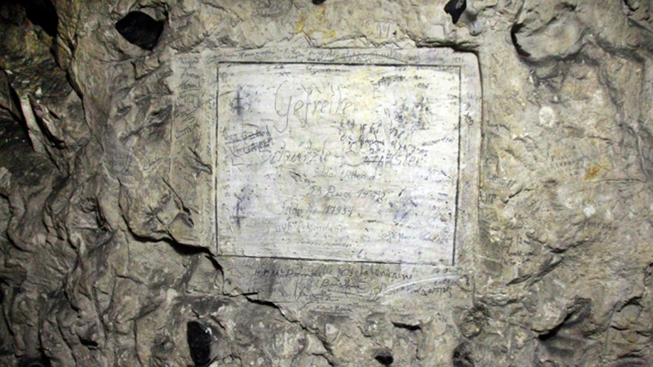 5599512d-France WWI Graffiti