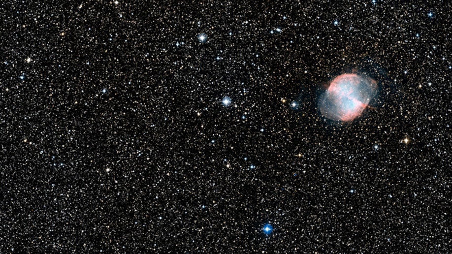Wide-field view of HD 189733b and surroundings (DSS2 excerpt, ground-based image)