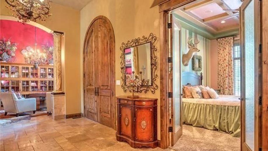 Colorado Rockies Legend Todd Helton Selling Colorado Mansion for $2.3M