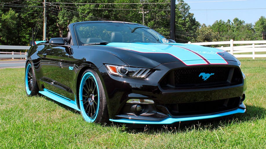 Petty's Garage Mustang GT King Edition