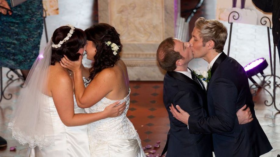 Same Sex Couples Tie Knot In New Zealand Fox News 0415