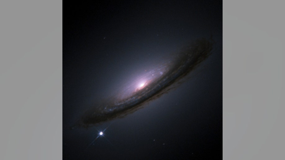 57b4191b-Hubble Space Telescope image of supernova 1994D in galaxy NGC 4526