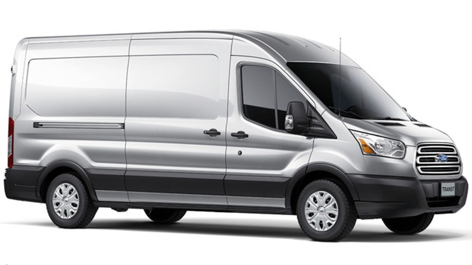 478c8004-2014 Transit full-size van