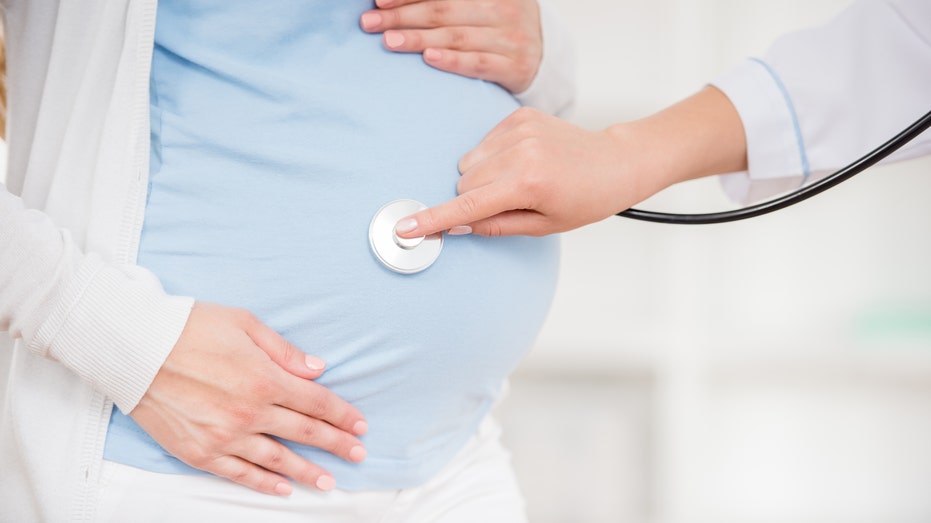 Detroit moms rushed to 'no strings attached' cash aid program tailored to new mothers