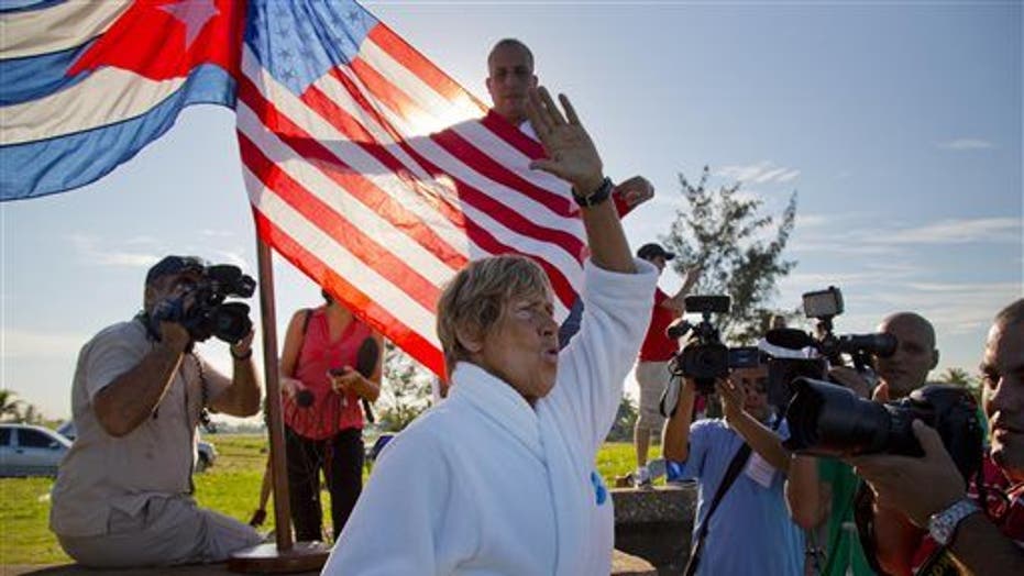 Diana Nyad Successfully Completes Swim From Cuba To Florida
