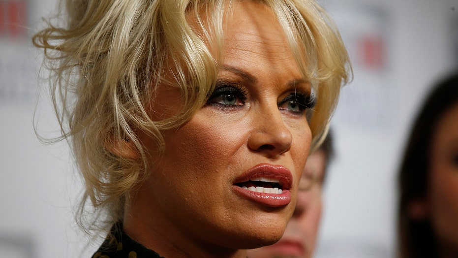 Pamela Anderson: Tommy Lee needs to deal with alcoholism