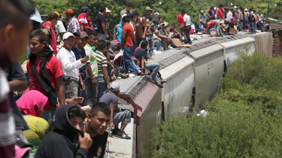 Mexico Cracks Down On Migrant Train 'La Bestia,' Raided It 153 Times In ...