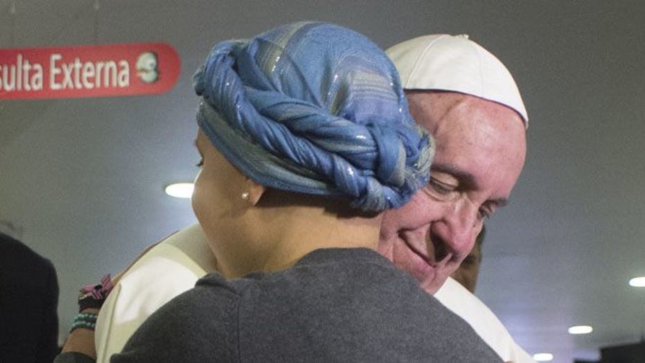 Pope Francis visits pediatric hospital in Mexico City