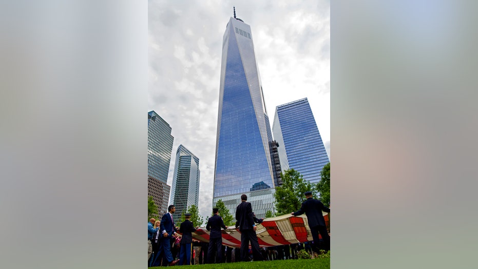 Former Chicago architecture student says firm stole One World Trade Center  design