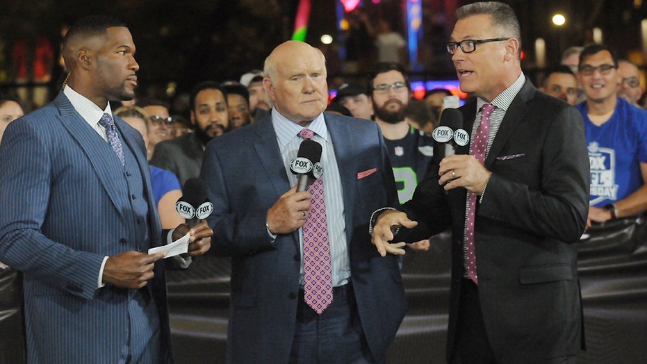 Michael Strahan - A little karate celebration for Week 2! Discussing all  things football for week 2 with all the fellas at NFL on FOX, starting at  12 pm ET. Oh yeah.