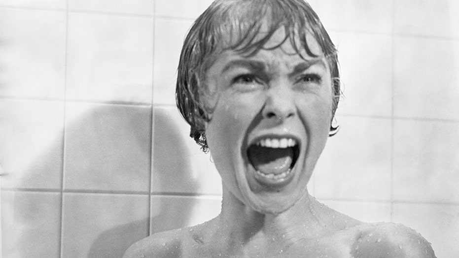 Janet Leigh said after 'Psycho' shower scene, 'I only take baths