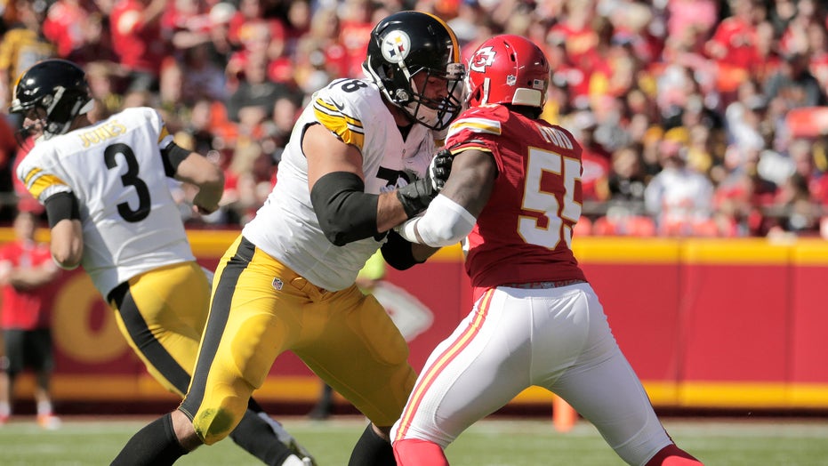 Former Army Ranger Alejandro Villanueva to be Awarded at the Hula Bowl