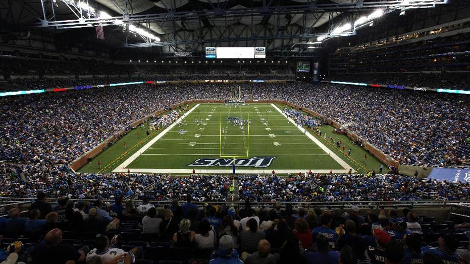 Detroit fans flock to Jets-Bills game