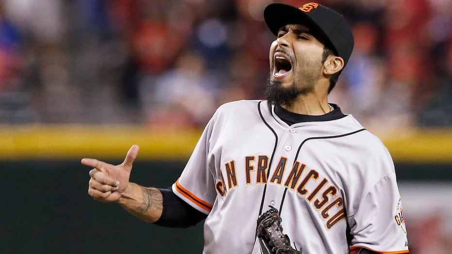 Sergio Romo retires as Giant after pitching one final time for SF - Manteca  Bulletin