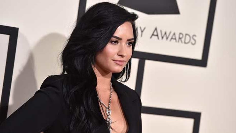 Grammy Awards 2016: Latino celebrities on the red carpet