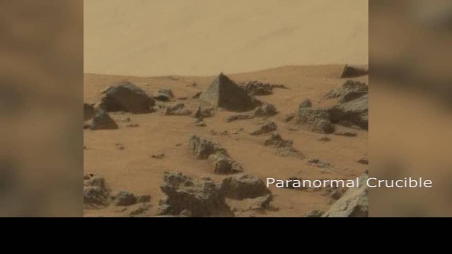 pyramids on mars 2022