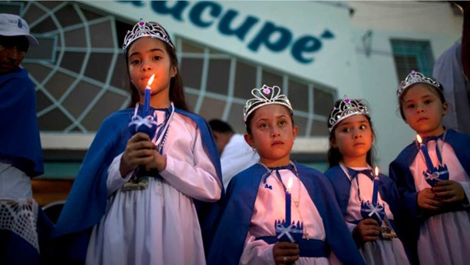 Paraguayan Immigrants Honor The ‘Blue Virgin’ In Argentina
