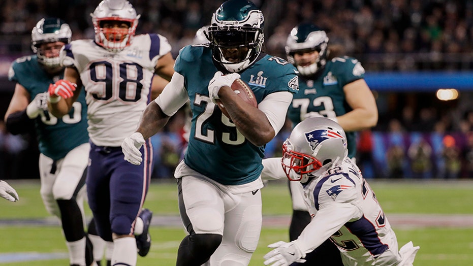 LeGarrette Blount adds Super Bowl ring with Eagles after two with Patriots