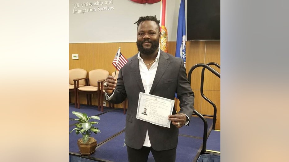 Minnesota Twins' Fernando Rodney leaves game to become U.S. citizen