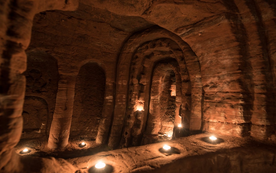 Rabbit hole leads to 700 year old Knights Templar cave Caters_knights_templar_cave_3