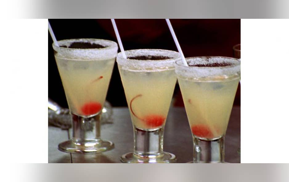 How To Make The Whiskey Sour That Taylor Swift S Day Drinking Fox News Whiskey Sour